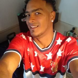 Meet your Posher, Efrain